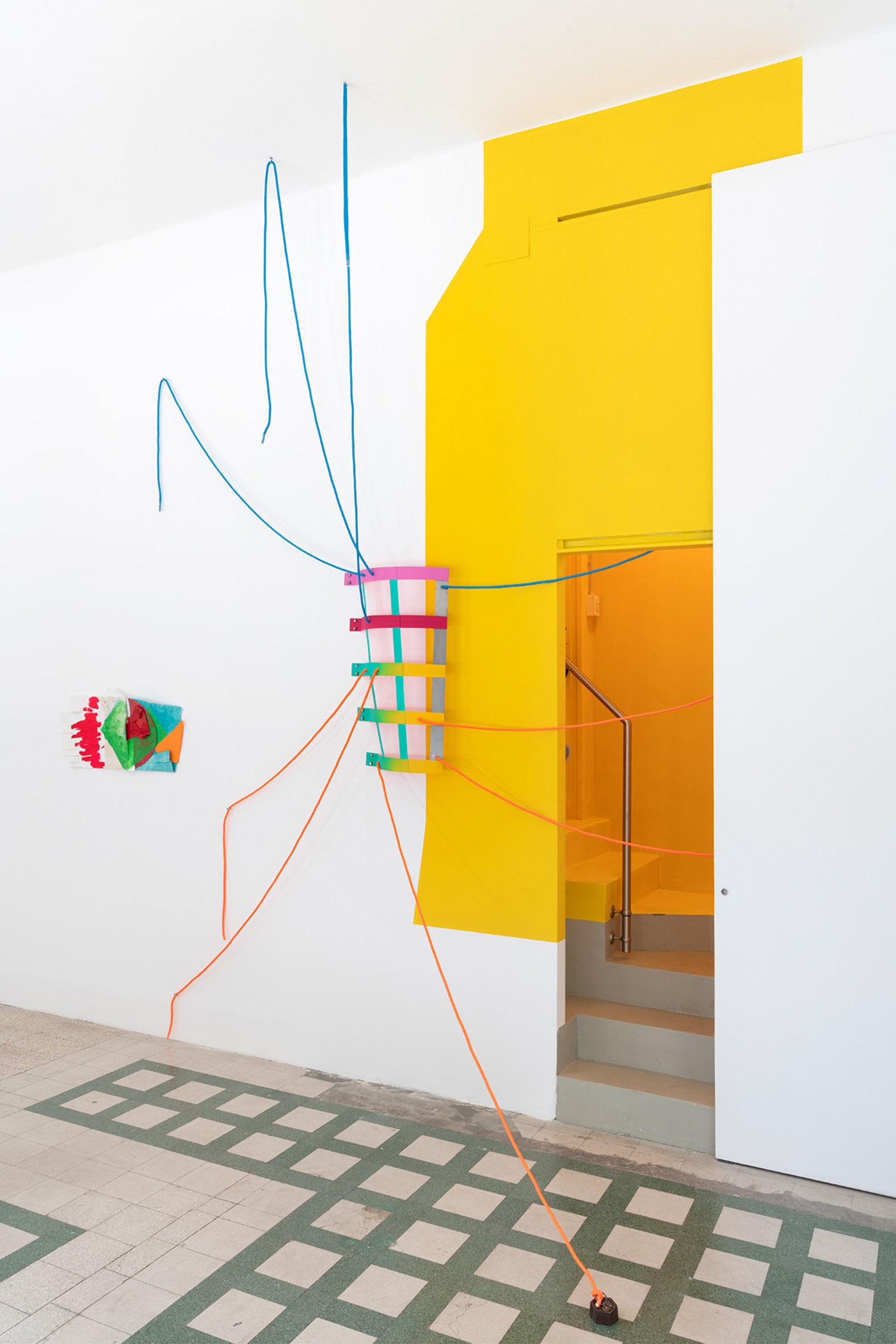 Jessica Stockholder – What is Normal. Installation view at Galleria Raffaella Cortese, via A. Stradella 1, Milan, 2021. Photo: Lorenzo Palmieri.